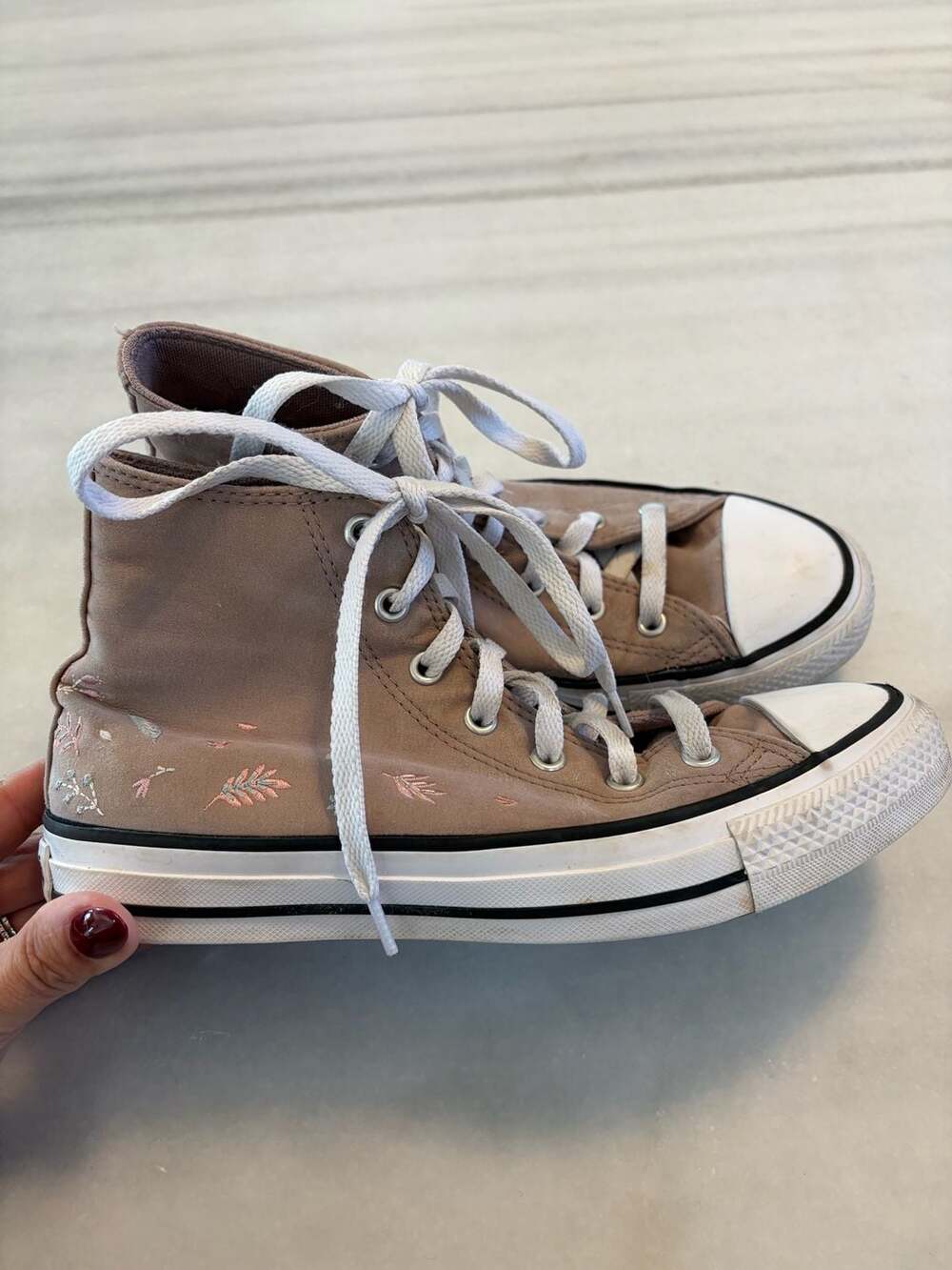 Converse Chuck Taylor All Star High Size 5 Floral Embroidered